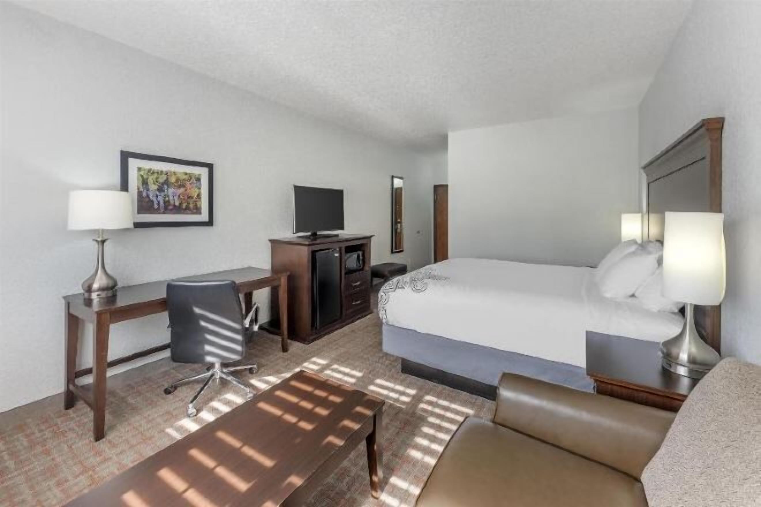 Pillow-top beds, in-room safe, desk, laptop workspace