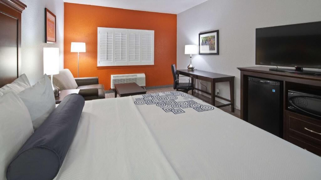Surmatelas, coffres-forts dans les chambres, bureau
