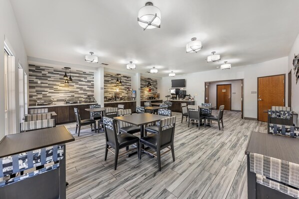 Petit déjeuner complet compris