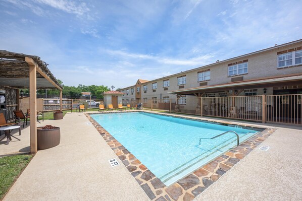 Outdoor pool, sun loungers