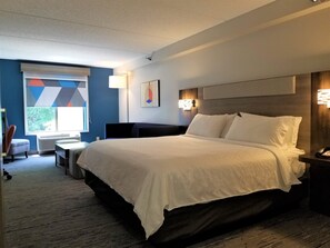 In-room safe, desk, iron/ironing board, free WiFi - Holiday Inn Express Apex - Raleigh by IHG (Apex)