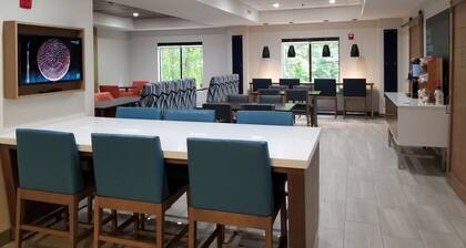 Holiday Inn Express Apex - Raleigh by IHG