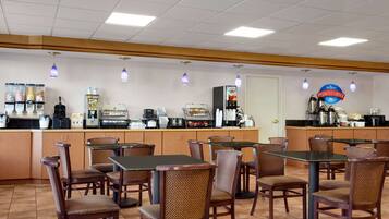 Free daily continental breakfast