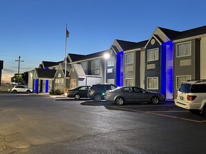Exterior - Microtel Inn & Suites by Wyndham Ardmore (Ardmore)