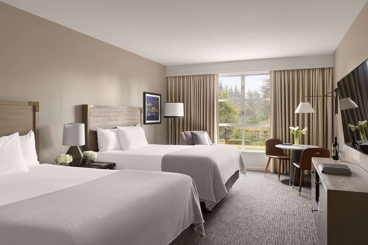 Egyptian cotton sheets, premium bedding, pillowtop beds, in-room safe