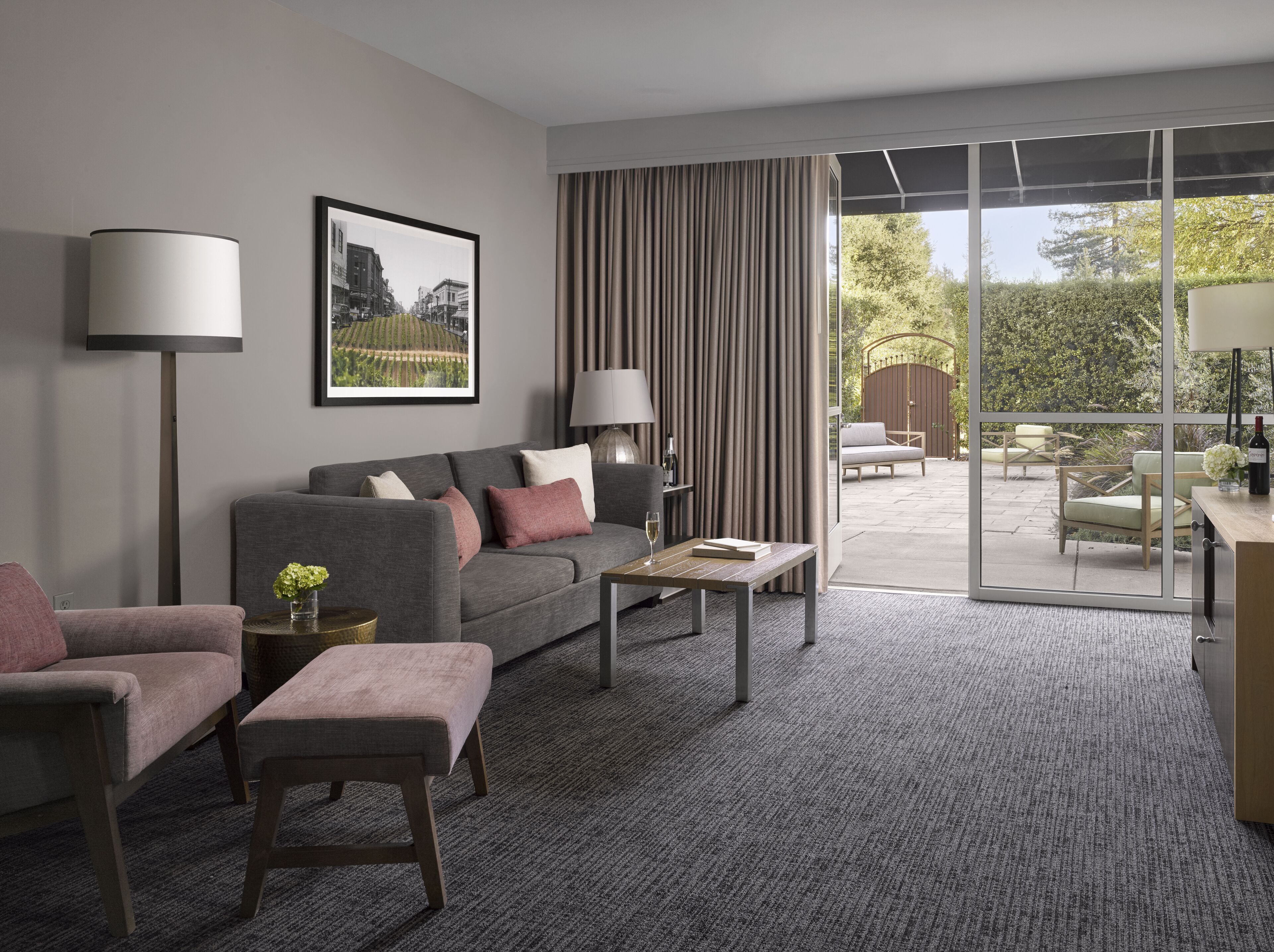 egyptian cotton sheets, premium bedding, pillow-top beds, in-room safe