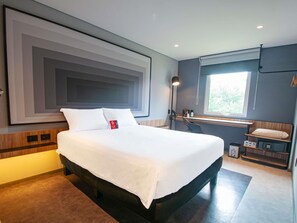 Superior kamer, 1 tweepersoonsbed | Pillowtop-bedden, een kluis op de kamer, een bureau