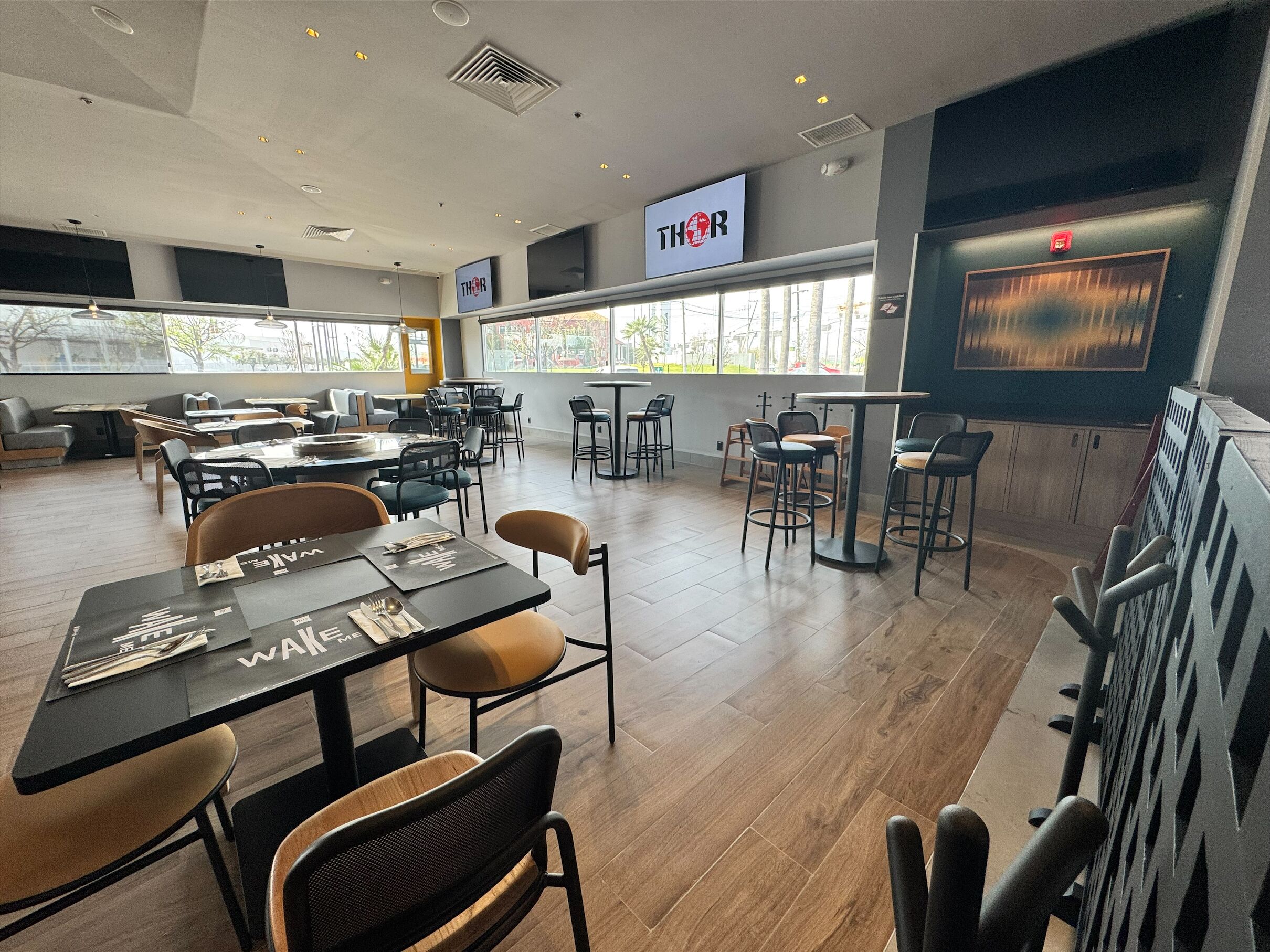 Daily buffet breakfast (MXN 229 per person)