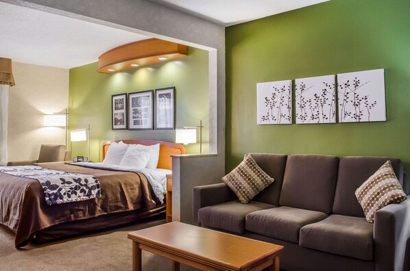 Suite, 1 King Bed with Sofa bed, Accessible, Non Smoking | Desk, iron/ironing board, free WiFi, bed sheets