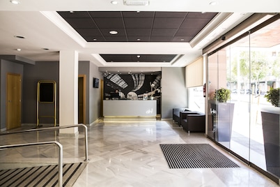 Avenida Hotel Almería