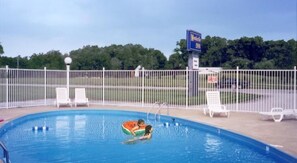 Piscina a l'aire lliure de temporada 