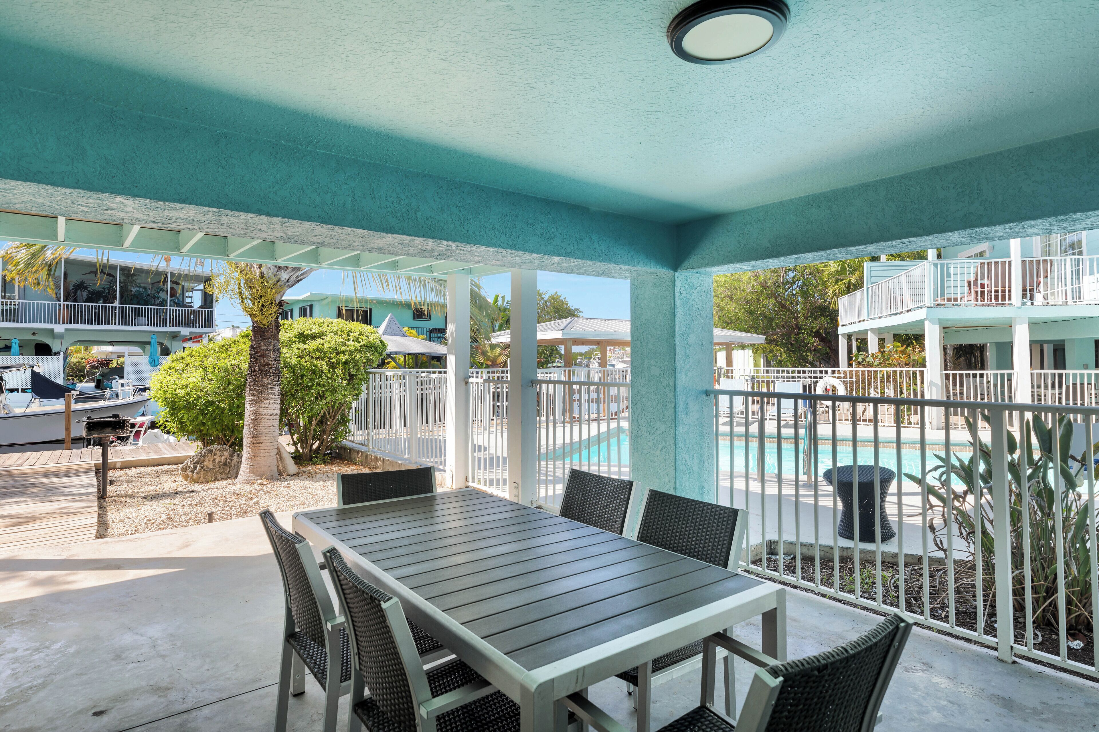 zane grey 3 bedroom 3 bathroom townhome (canal view, off the main property, non-smoking) | terrace/patio