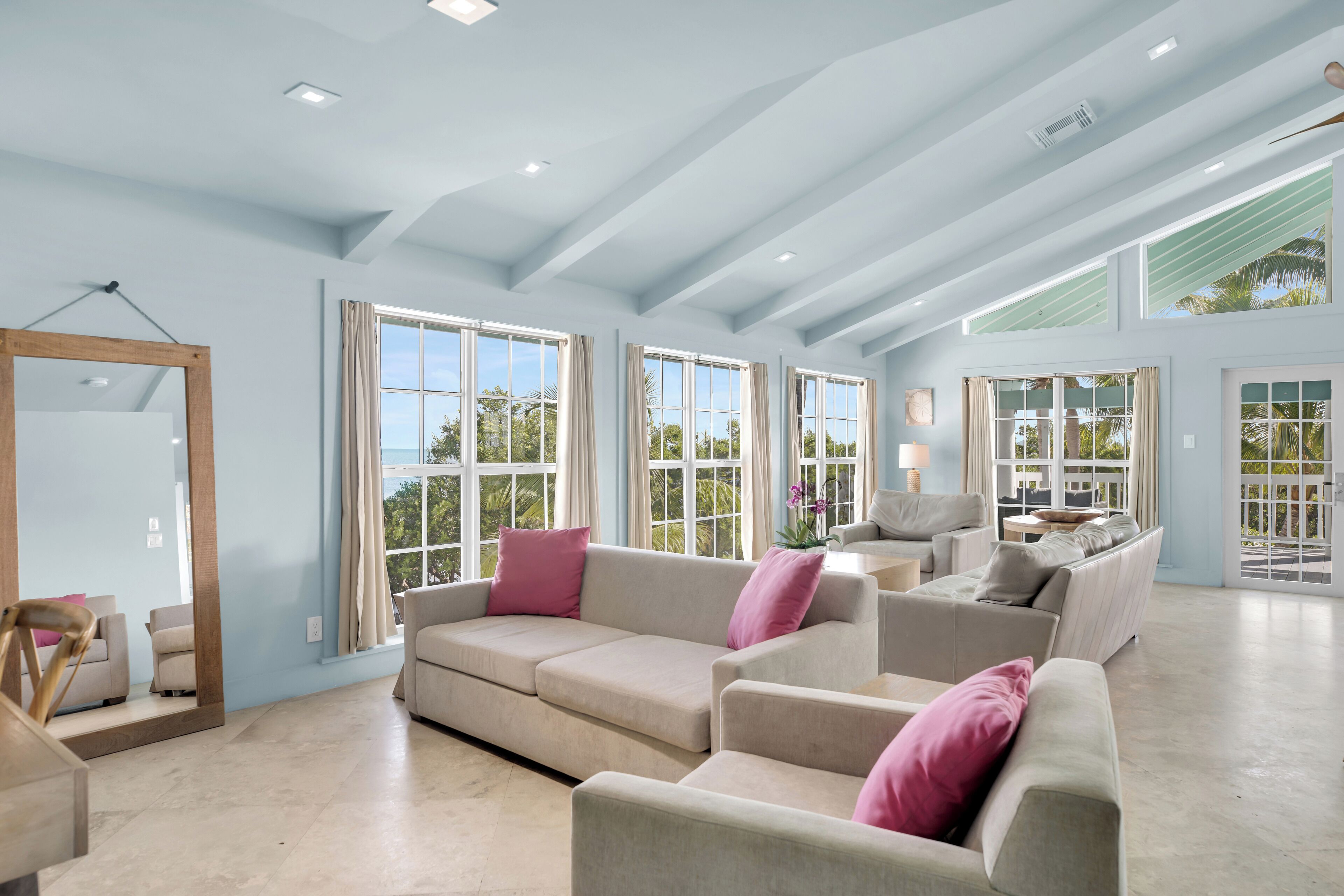 room | living area | 42-inch tv with digital channels