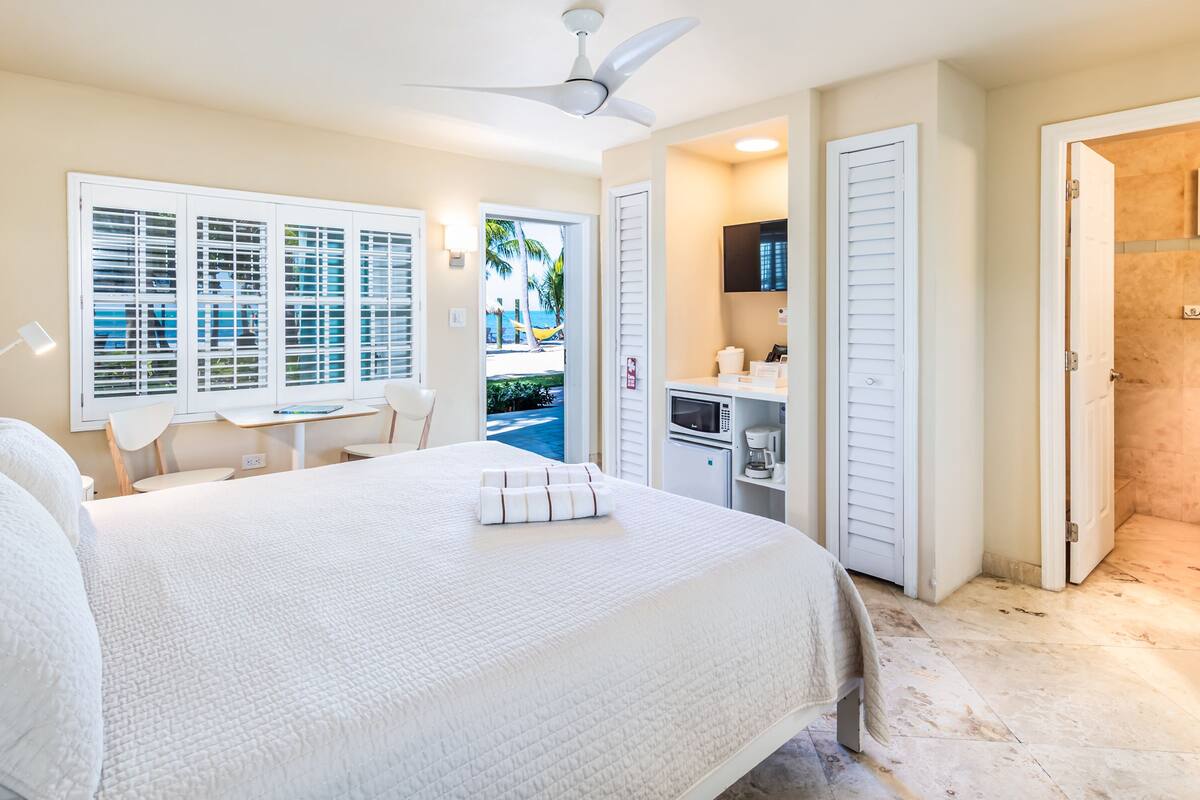 waterfront standard king bed | 1 bedroom, premium bedding, minibar, in-room safe