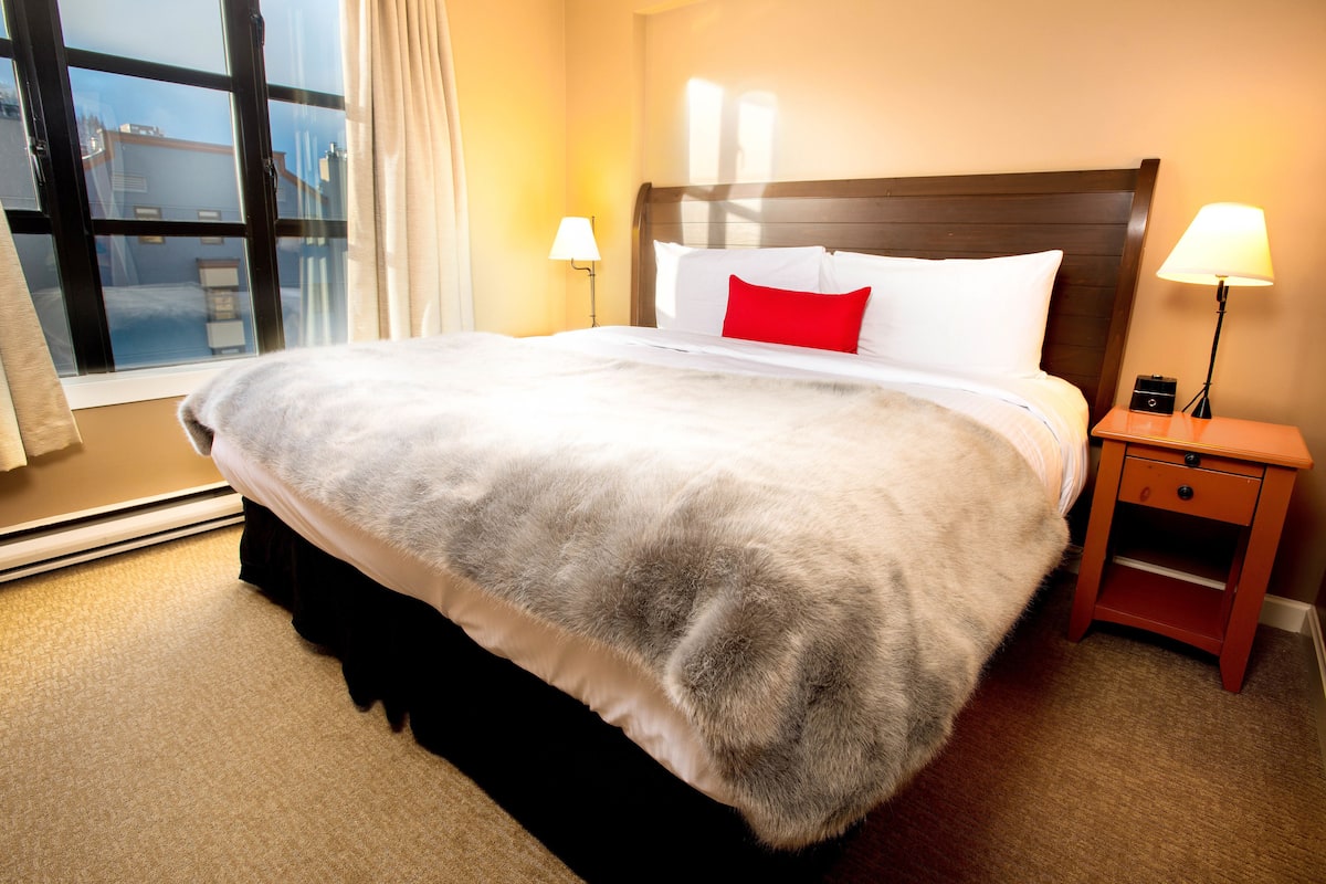 suite, 1 bedroom, mountain view | 2 bedrooms, premium bedding, down duvets, pillow-top beds
