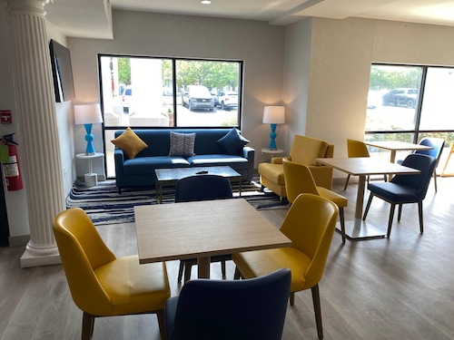 Comfort Inn & Suites Trussville I-59 exit 141