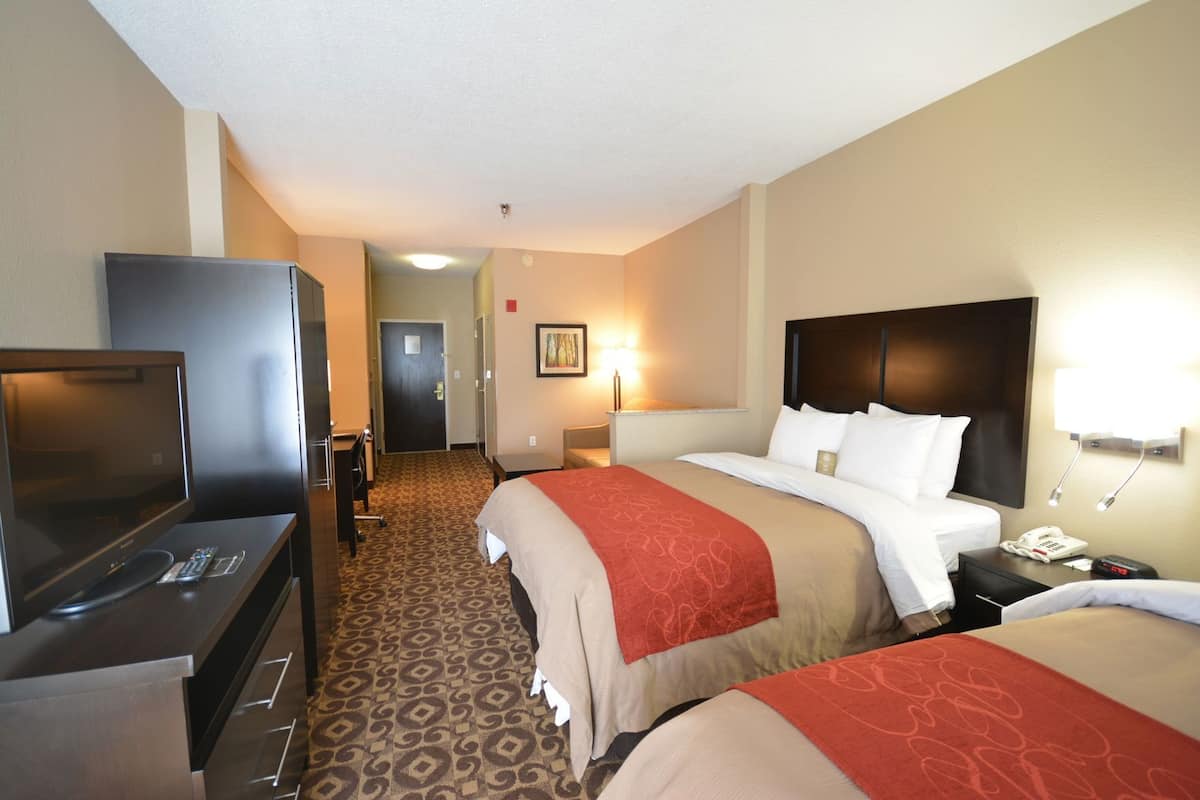 Egyptian cotton sheets, premium bedding, down comforters, pillowtop beds