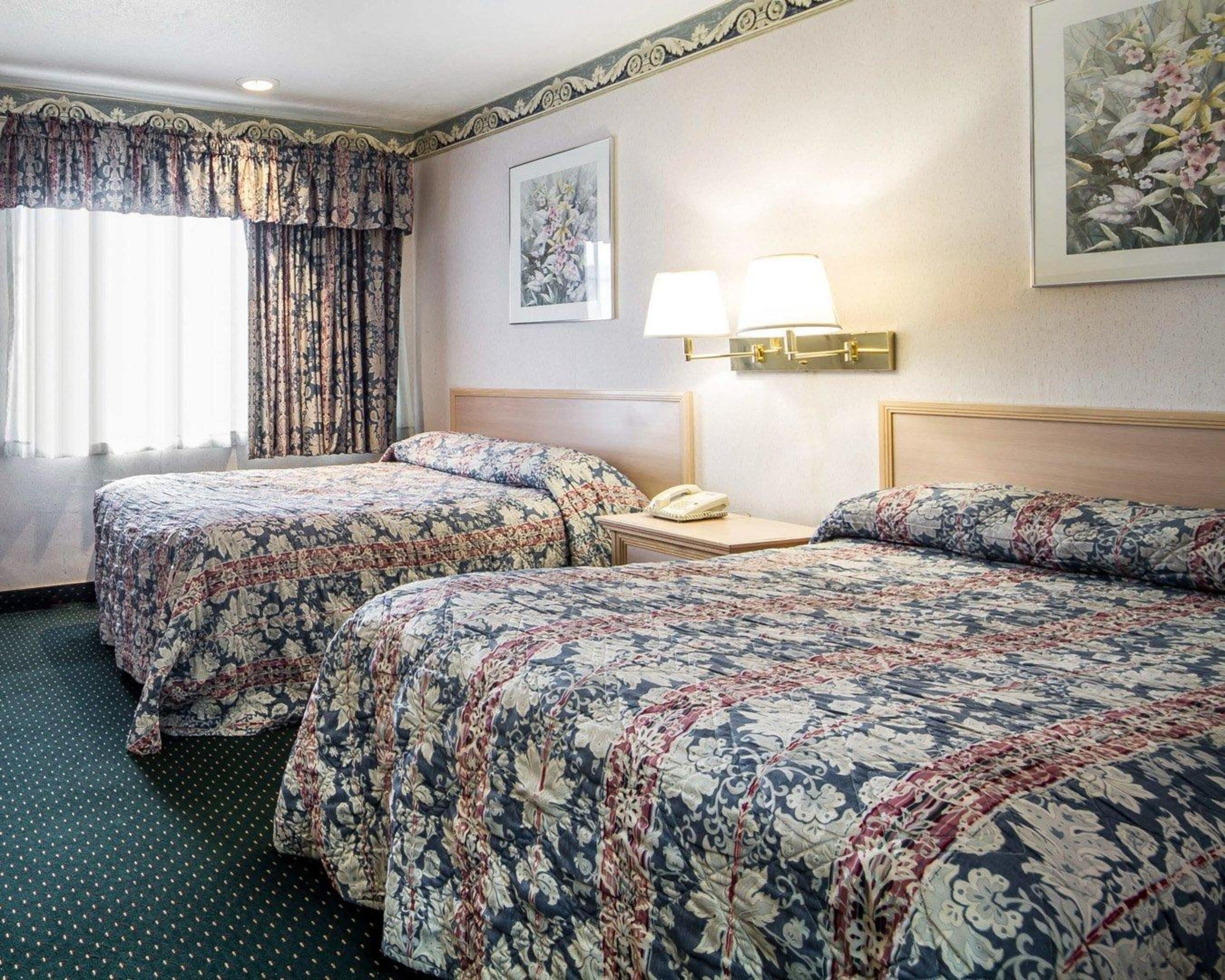 Photo - Monterey Fairgrounds Inn