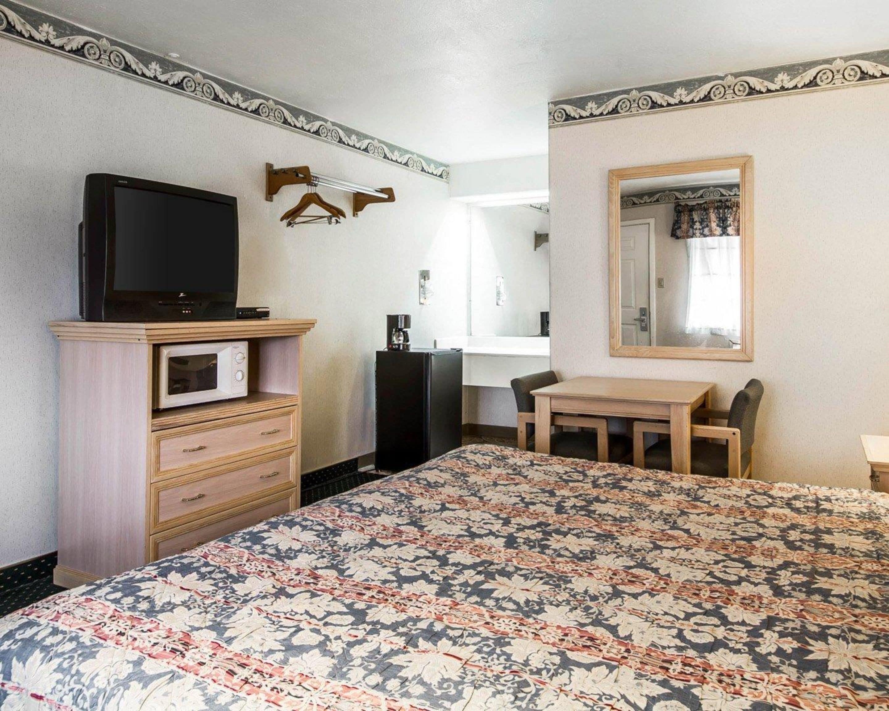 Photo - Monterey Fairgrounds Inn