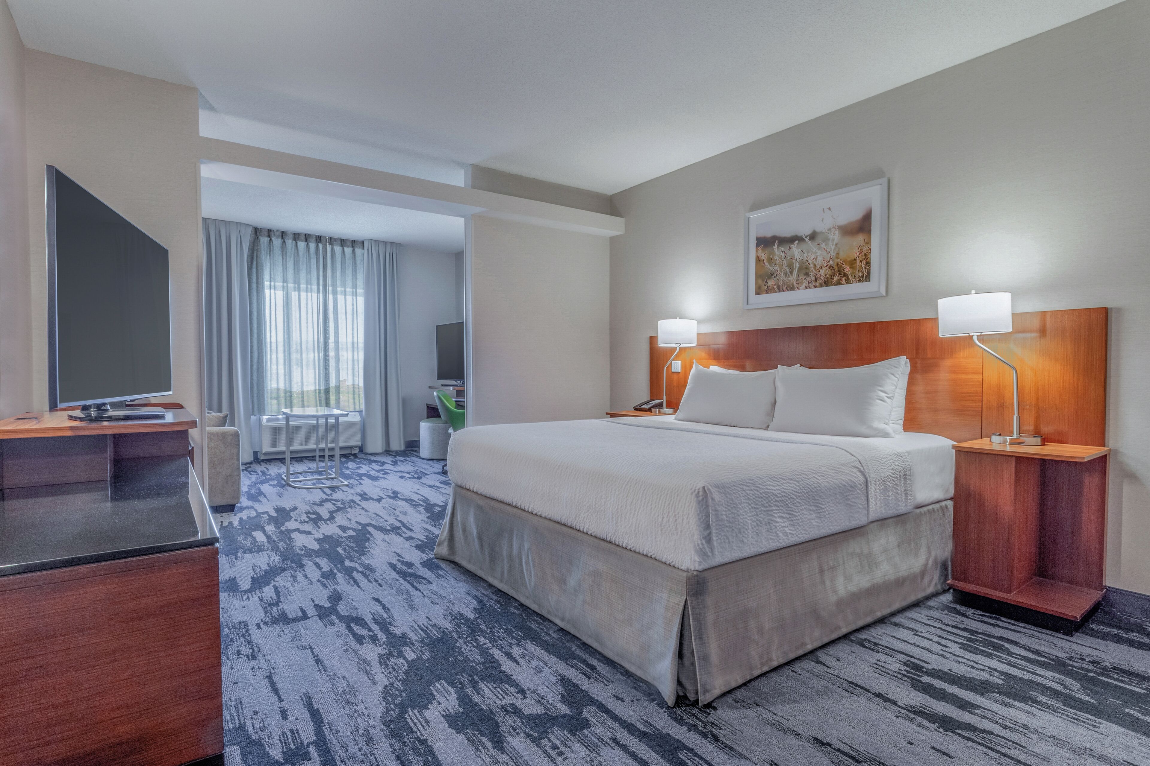Suite, 1 King Bed with Sofa bed (Living Room) | In-room safe, desk, blackout drapes, iron/ironing board