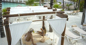 Private beach, white sand, beach towels, beach massages - Occidental at Xcaret Destination - All Inclusive (Playa del Carmen)
