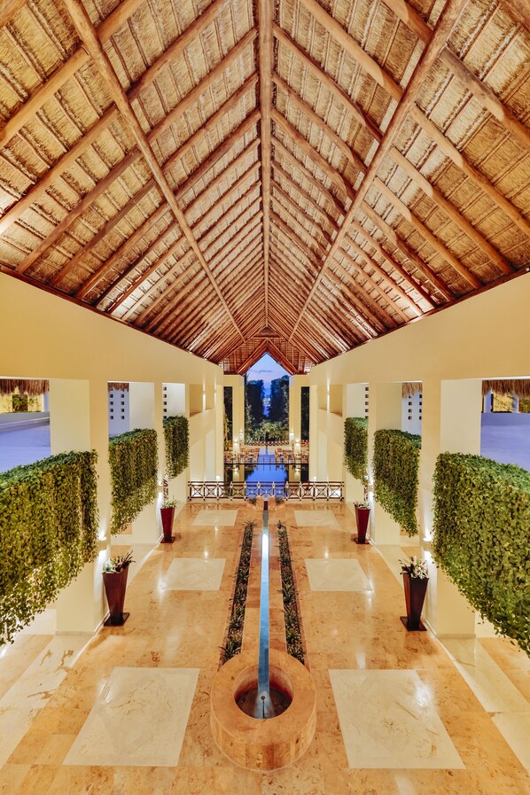 Building design - Occidental at Xcaret Destination - All Inclusive (Playa del Carmen)