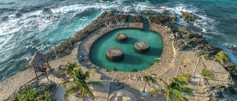 7 outdoor pools, sun loungers, lifeguards on site