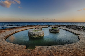 7 outdoor pools, sun loungers, lifeguards on site
