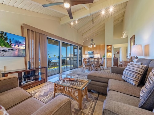 Wailea Ekolu - CoralTree Residence Collection