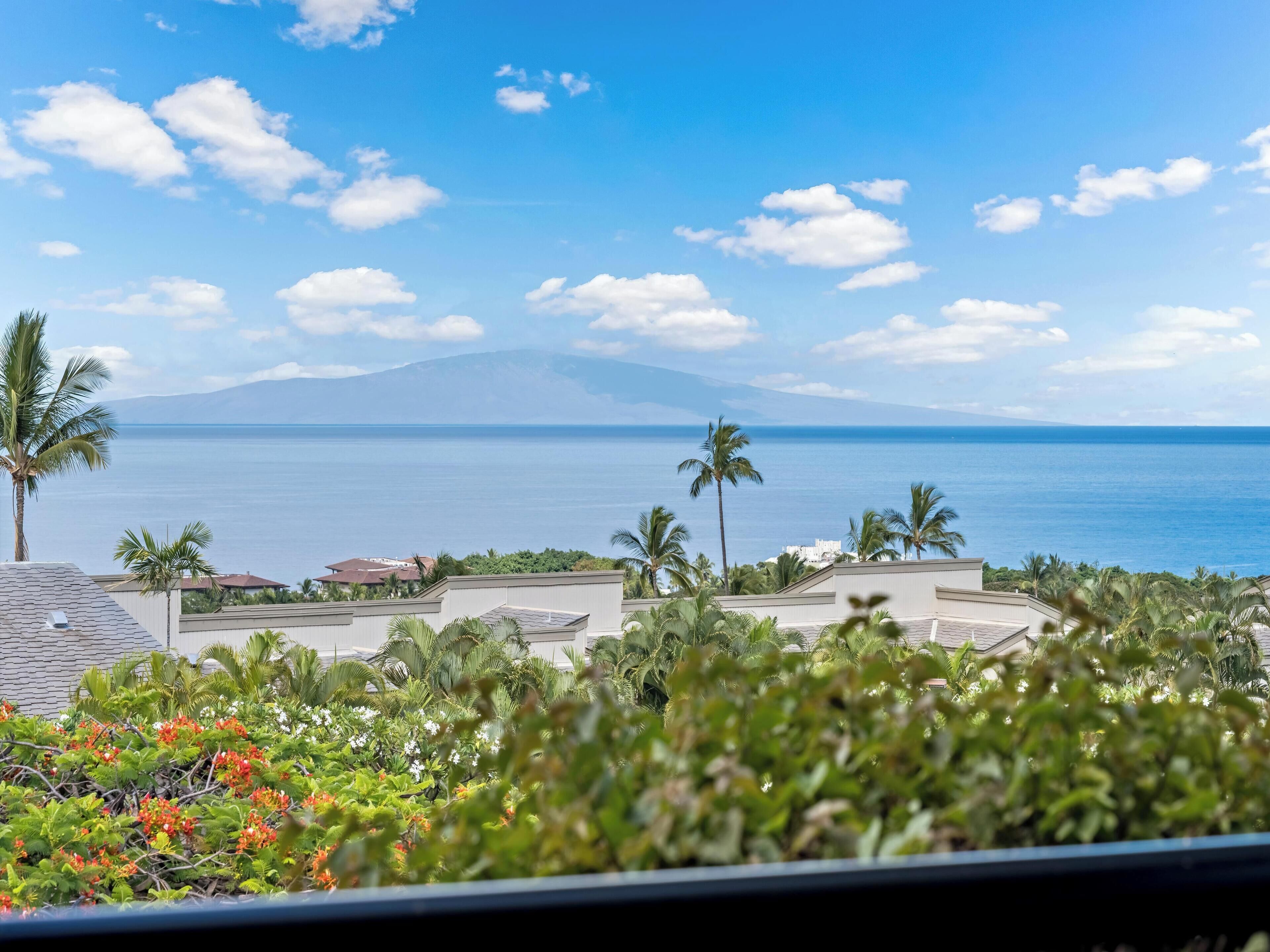 Condo, 2 Bedrooms, Ocean View (1107) | Front of property
