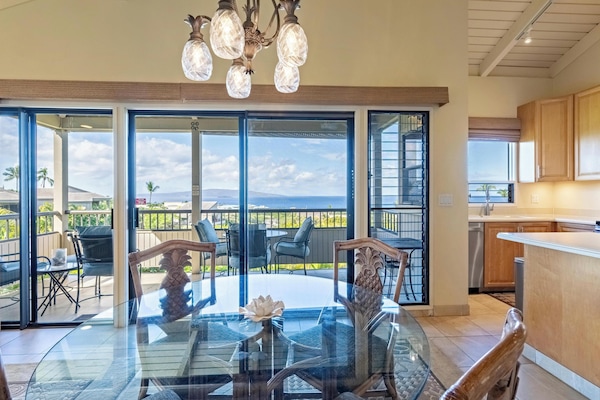 Condo, 2 Bedrooms, Ocean View (706) | Property amenity