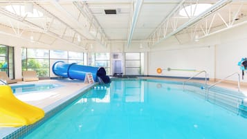 Indoor pool, 2 outdoor pools