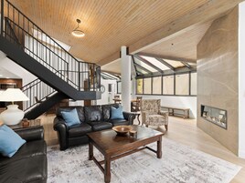 3-Bedroom Condominium 420 | Living area | 27-inch flat-screen TV with cable channels, LCD TV, fireplace