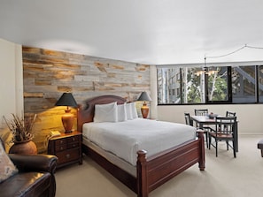 Condo estándar | Decoración personalizada y muebles diferentes