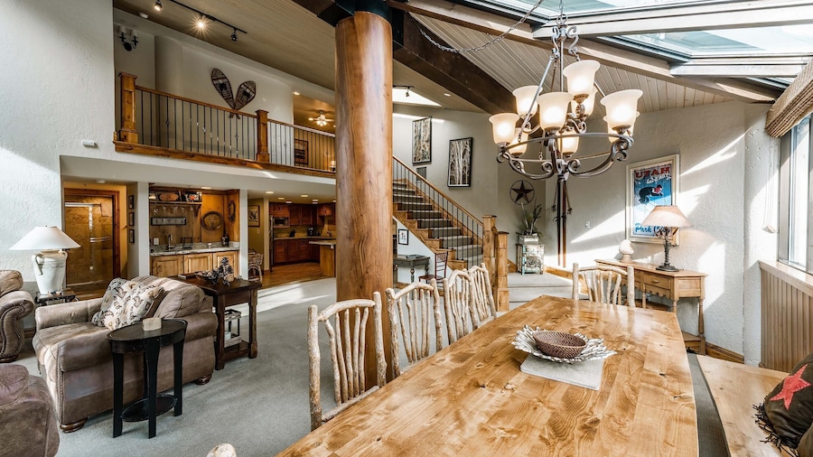 Silver King by All Seasons Resort Lodging