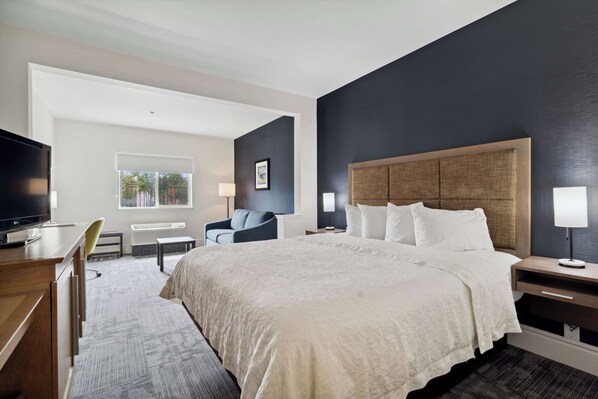 Suite, 1 King Bed with Sofa bed | Premium bedding, pillowtop beds, individually furnished, desk