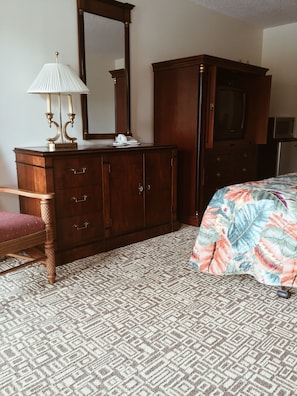 Desk, free WiFi, bed sheets