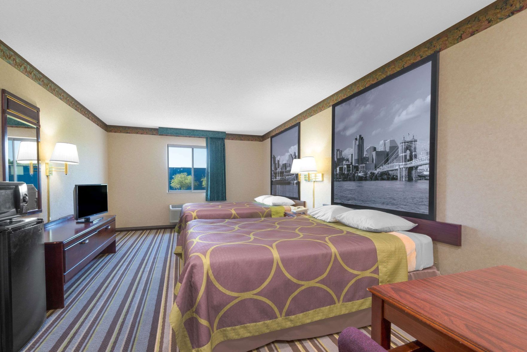 Free WiFi, bed sheets, alarm clocks