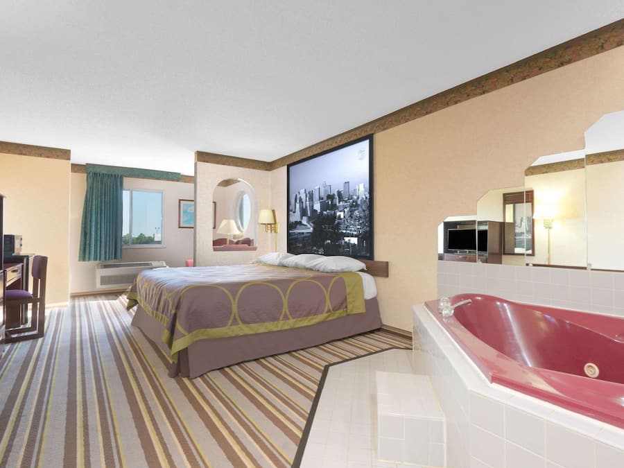 Free WiFi, bed sheets, alarm clocks