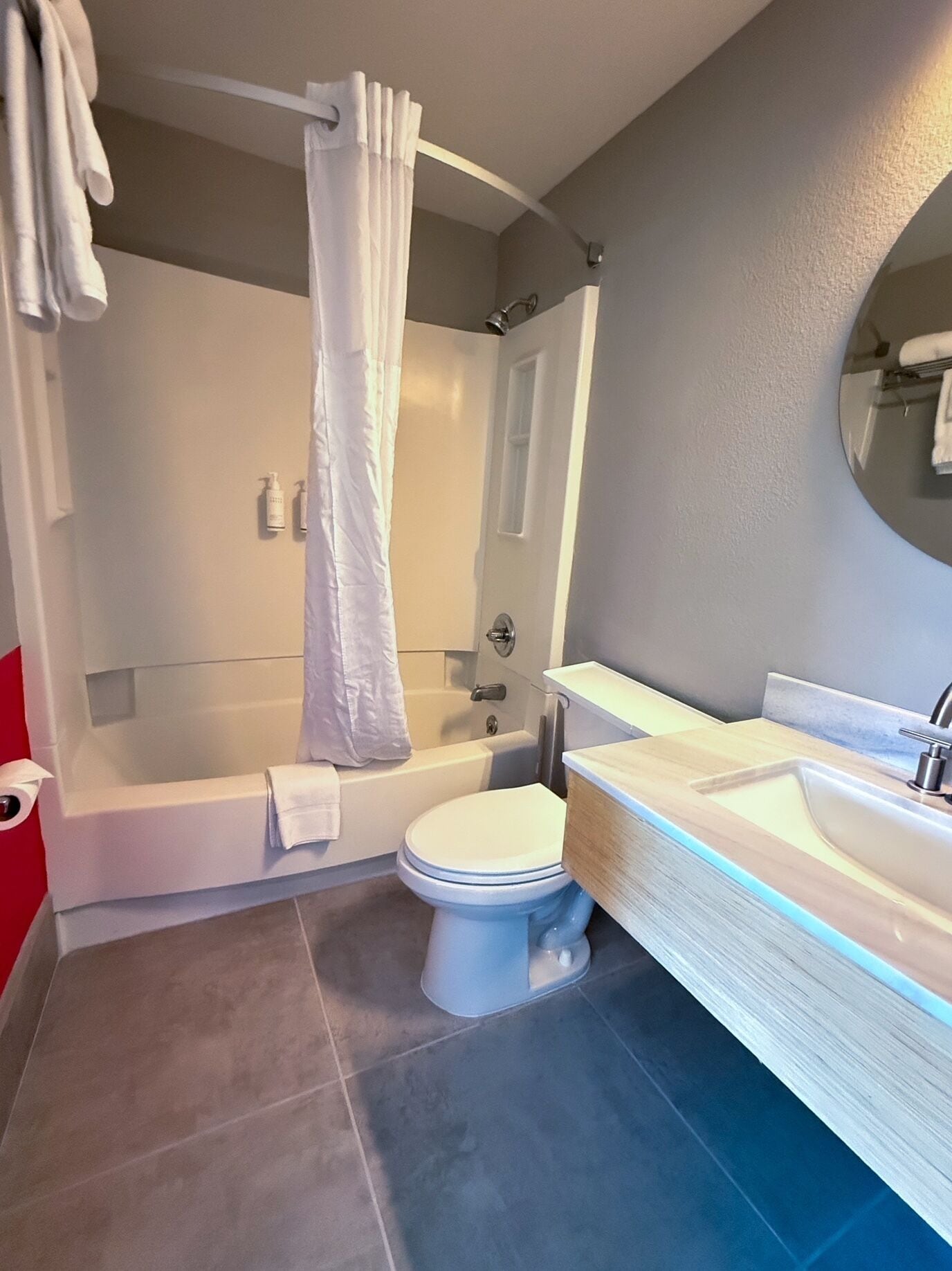 Standard Room, 2 Queen Beds | Bathroom | Free toiletries, hair dryer, towels