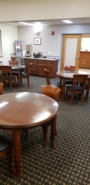 Free daily on-the-go breakfast