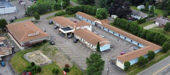 Parkway Inn