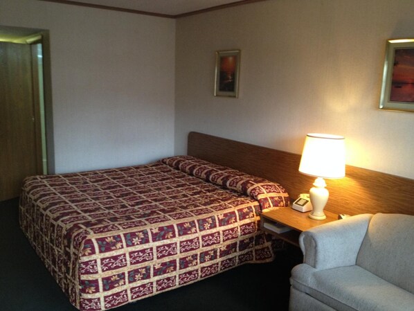 Room - Parkway Inn (Vestal)