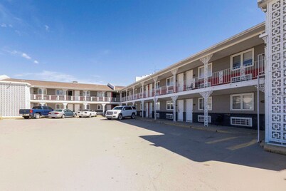 Circle S Motel Cozad I-80