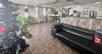 Circle S Motel Cozad I-80