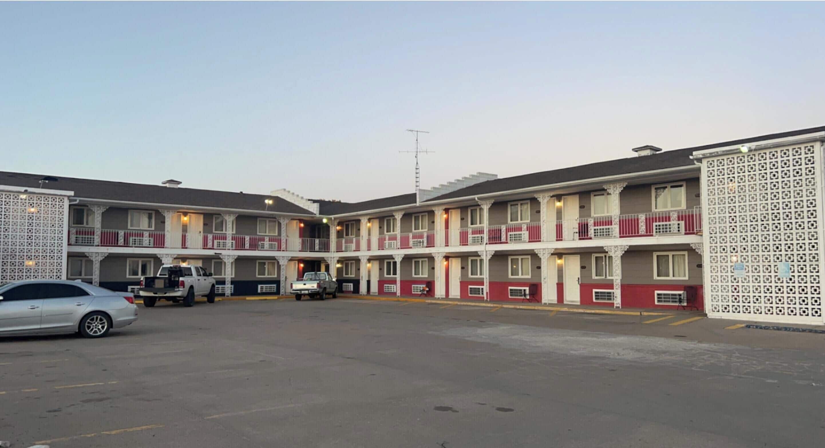 واجهة المنشأة