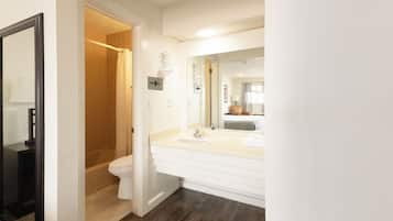 Kamar, 1 Tempat Tidur King, Bebas Asap Rokok | Kamar mandi | Perlengkapan mandi gratis, pengering rambut, dan handuk