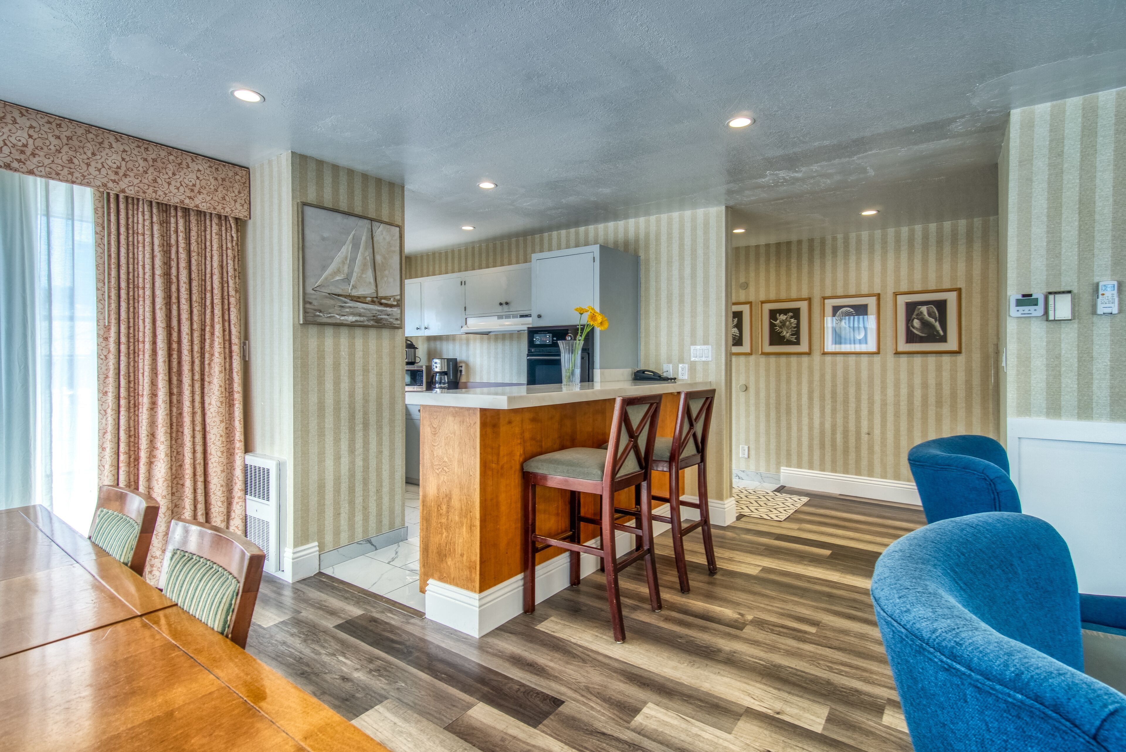 Photo - Wharf Inn