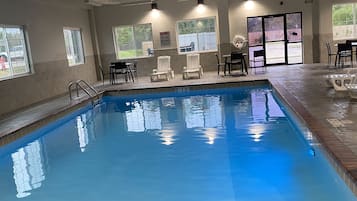 Indendørs pool