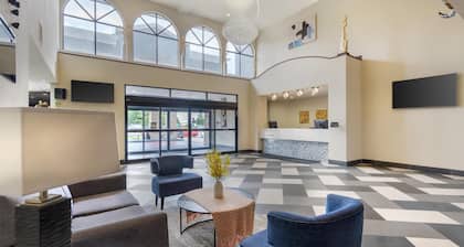 BEST WESTERN PLUS McKinney Inn & Suites
